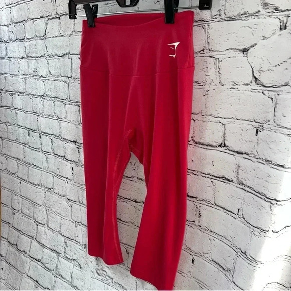 Gymshark Red Training Cropped Leggings‎ Size Small - Picture 3 of 6